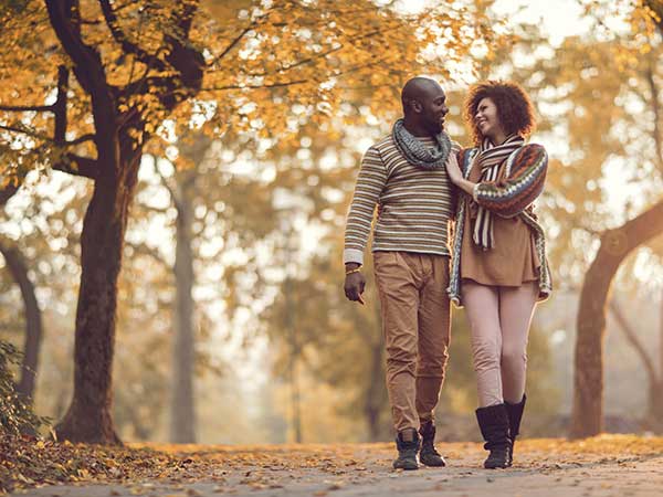 Over Fifty Dating That’s Free, and Easy Fifty dating and Mature Singles Dating Couple Out For A Walk